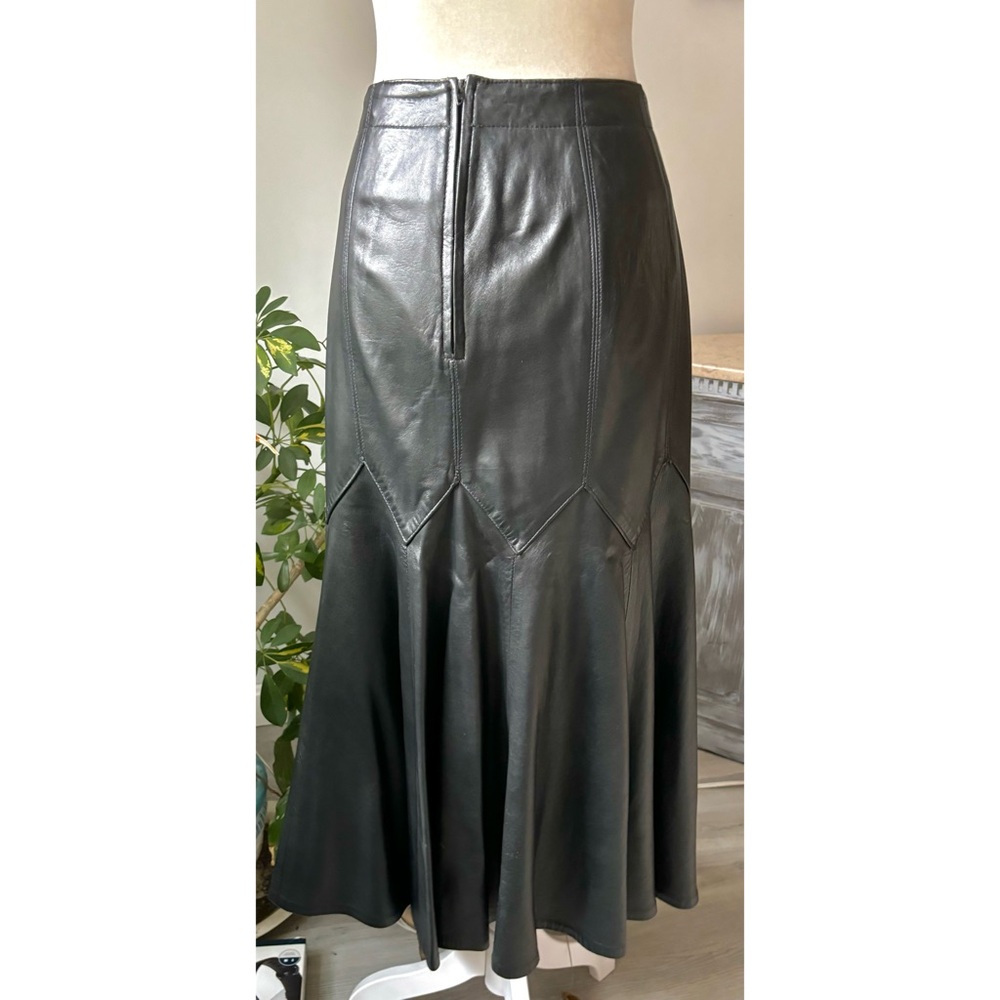 Black leather '90s midi maxi skirt  tapered waist to flare back zipper-Size 4 - Picture 2 of 8